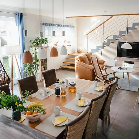 Wiesenstr 4 Haus Blaumoewe *